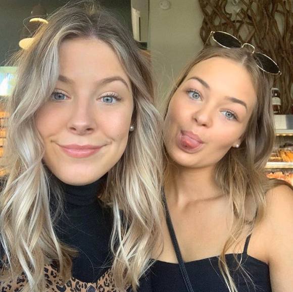 Meet your Posher, Ally - Picture 1 of 1